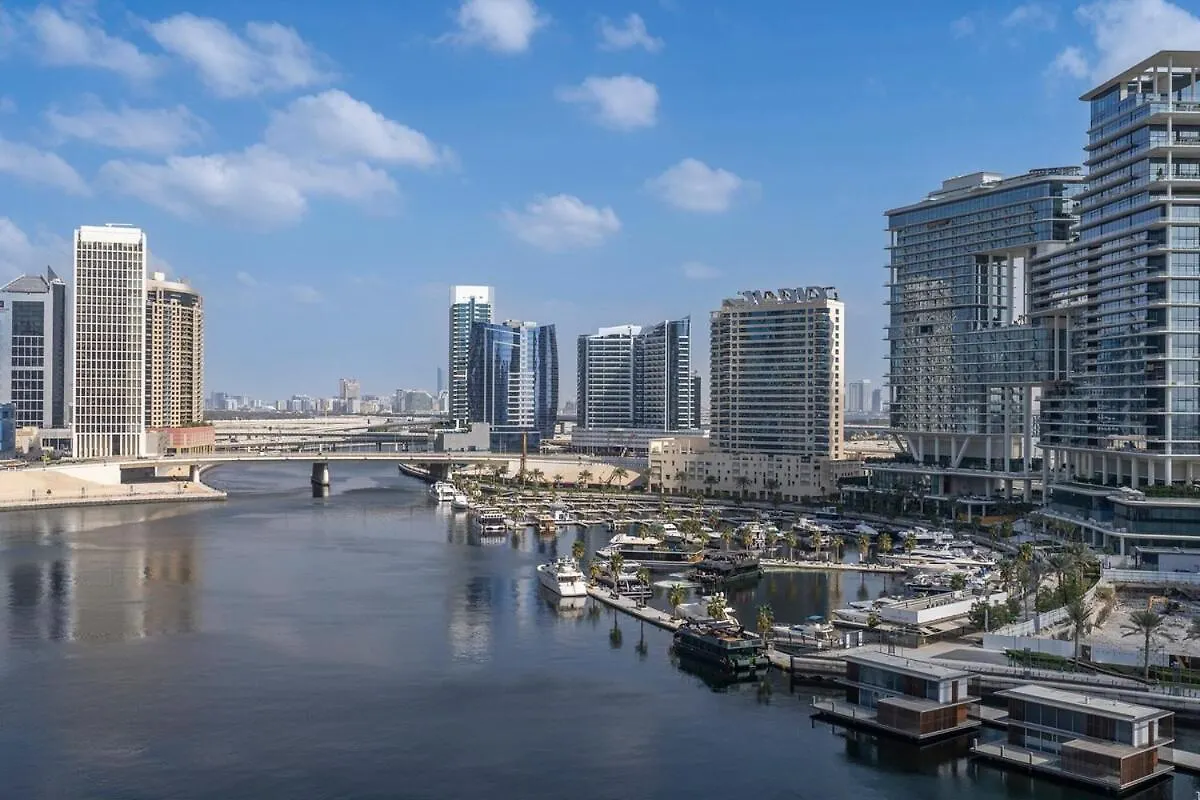 Beautifully Designed 3Br With Canal Views In Business Bay Dubai Apartment