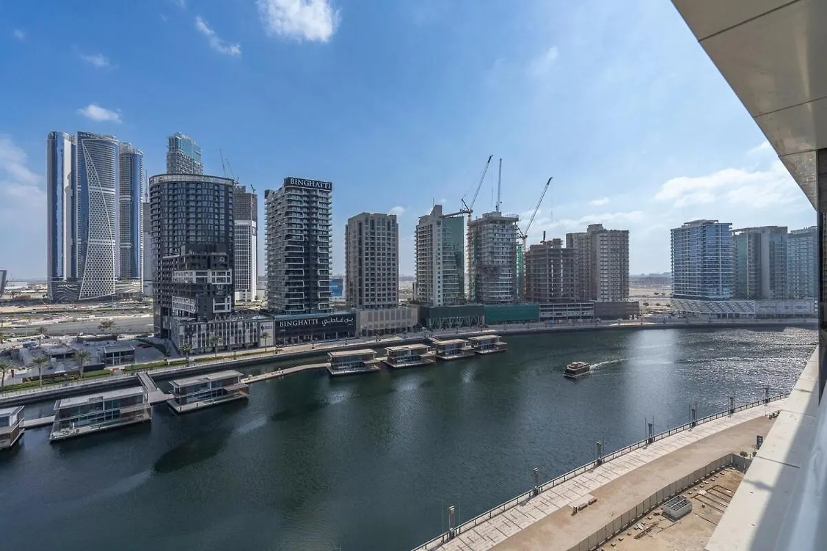 Beautifully Designed 3Br With Canal Views In Business Bay Dubai Apartment