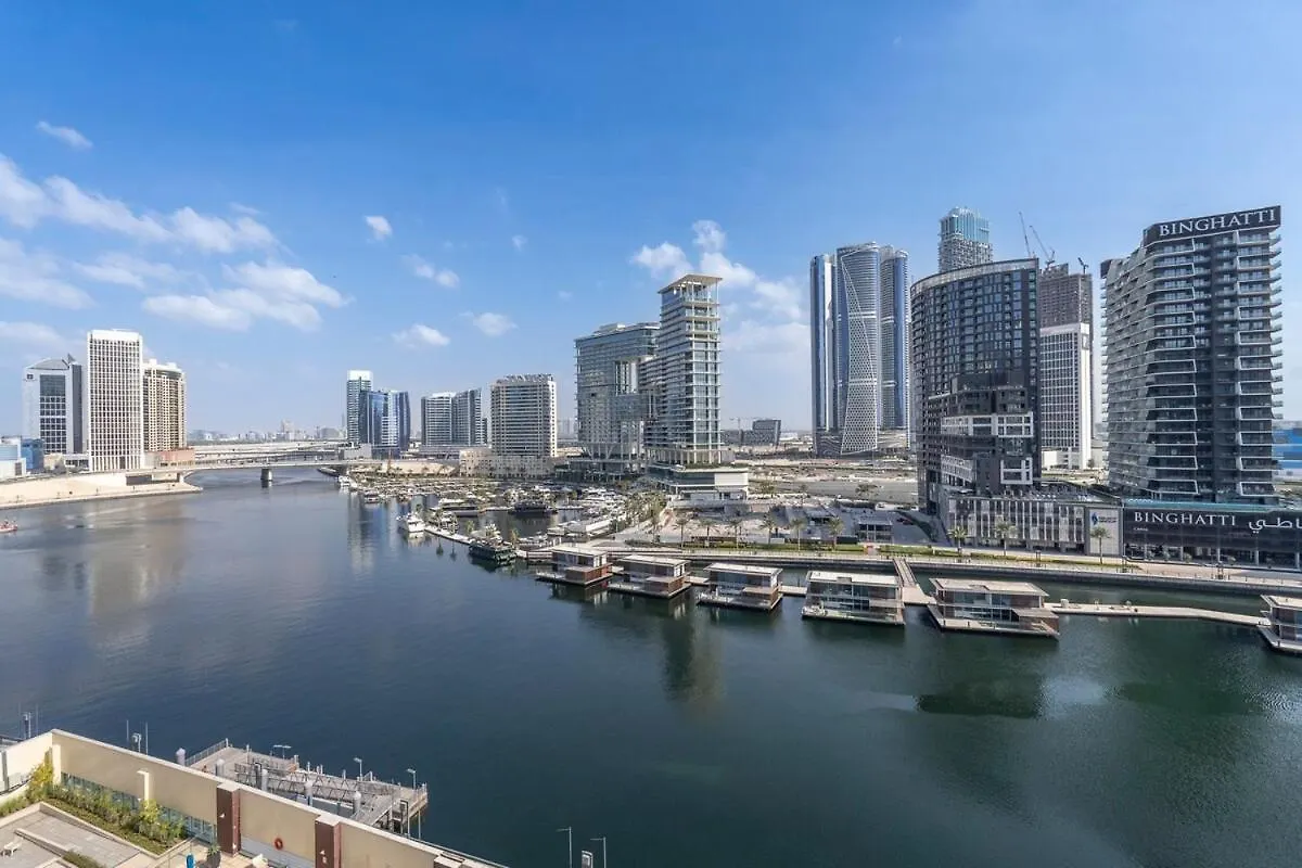 Apartment Beautifully Designed 3Br With Canal Views In Business Bay Dubai